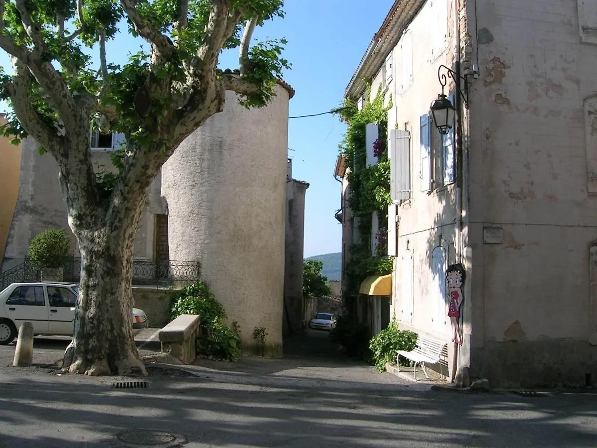 Bed and Breakfast Campagne de Pré Grand Saint-Étienne-les-Orgues 0*,  Francia